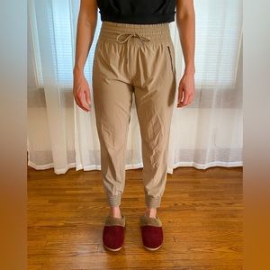 Athleta Camden Jogger, Size 6, Camel color